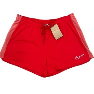 Nike Women's Large Standard Fit Shorts Red